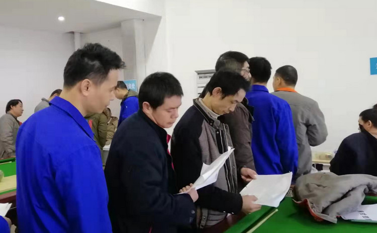 关爱员工预防职业病，，我们在行动