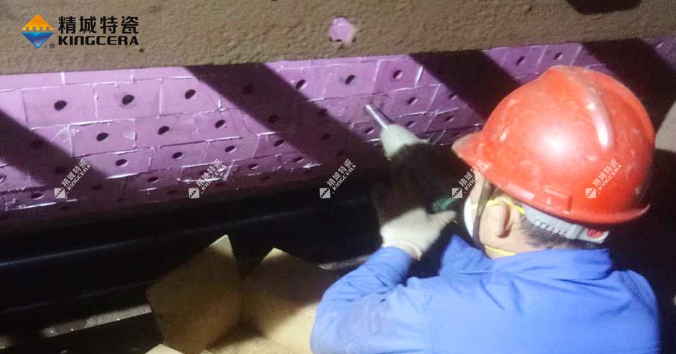 永信贵宾会217牌新型耐磨陶瓷布料机圆辊使用效果